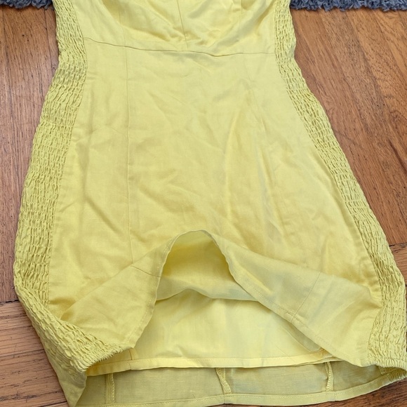 ASTR the Label Renata Yellow Lemon Ruffle Off Shoulder Mini Dress size Small - Picture 10 of 14
